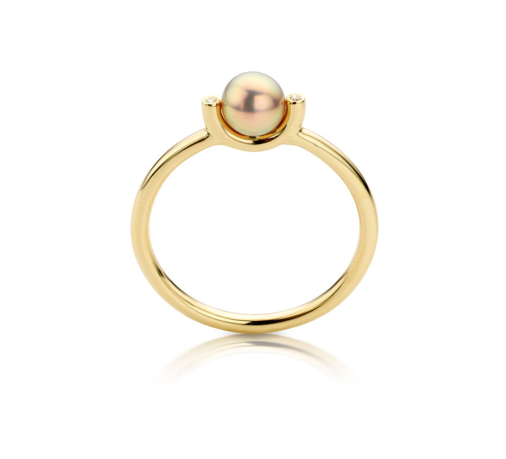 On the side, ring round middle