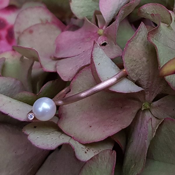On the side, ring round - Image 4