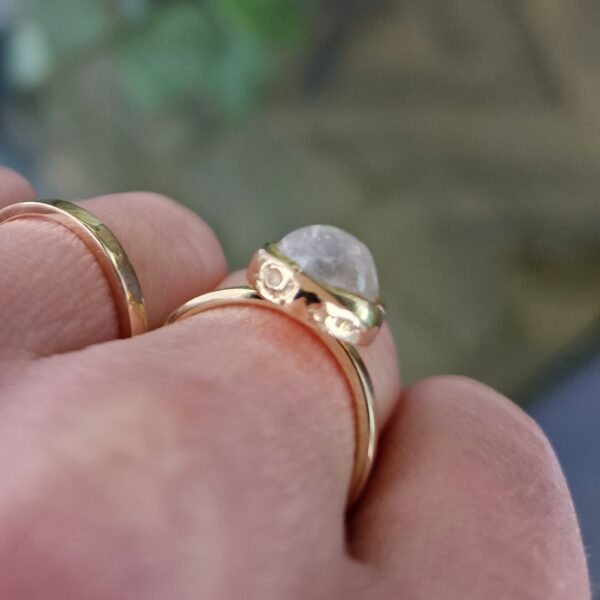 maansteen ring, goud, magisch, maan, edelsteen ring, uniek, handgemaakt